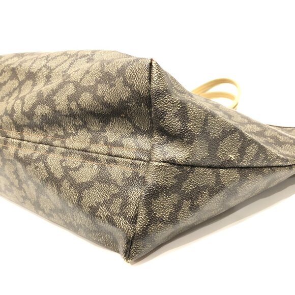 Saint Laurent Grey Giraffe Tote sku #85907 (corners minor tearing & rubbing) - Picture 6 of 16